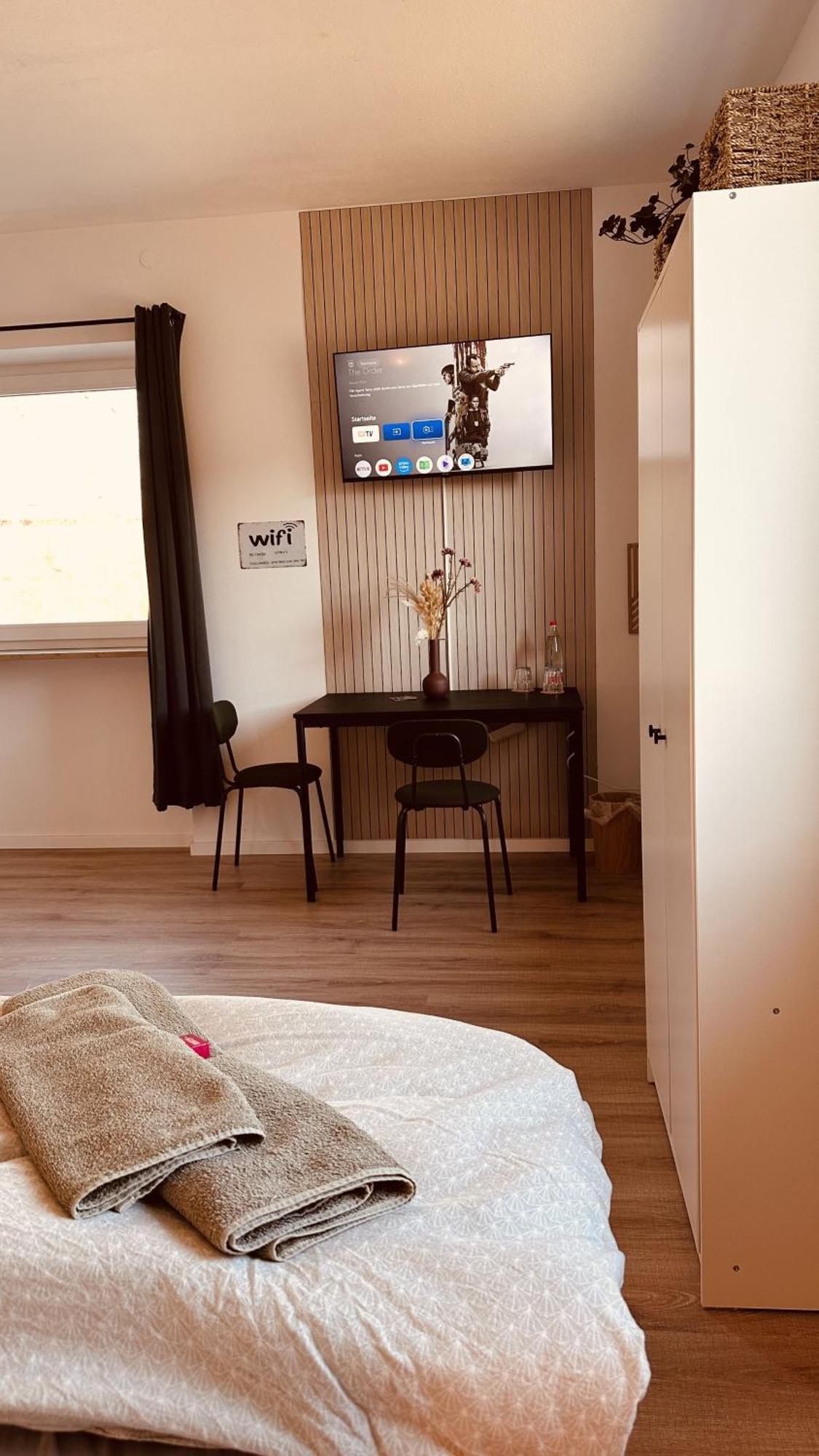Apartment Mit Netflix - Parken - Kueche - Bad Weiden in der Oberpfalz Bagian luar foto